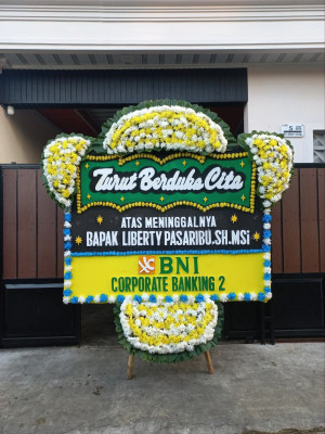 Papan Bunga Duka di Bangsal Aceh
