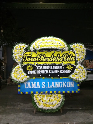 Papan Bunga Duka di Bangsal Aceh